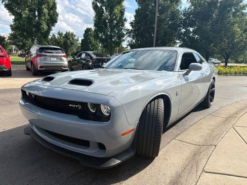 Used 2021 Dodge Challenger SRT Hellcat w/ Plus Package RWD image 3