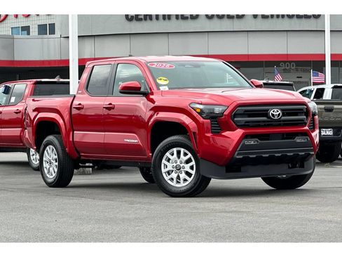 Used 2026 Toyota Tacoma SR5 AWD/4WD image 2