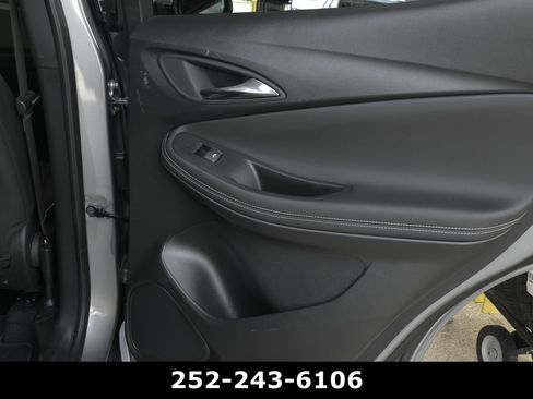 Used 2025 Buick Encore GX Avenir w/ Avenir Technology Package AWD/4WD image 35