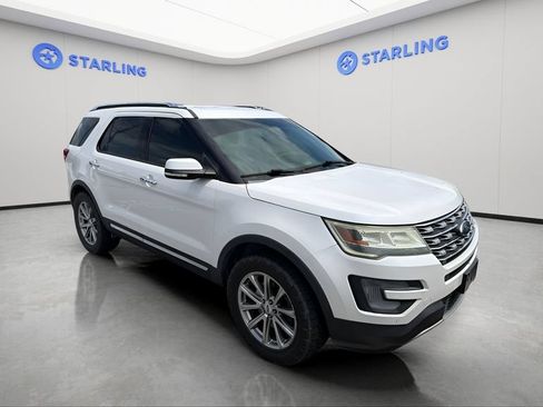 Used 2017 Ford Explorer Limited AWD/4WD image 2