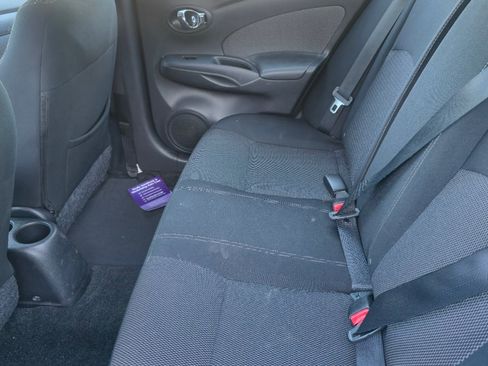 Used 2014 Nissan Versa w/ Tech Package FWD image 10