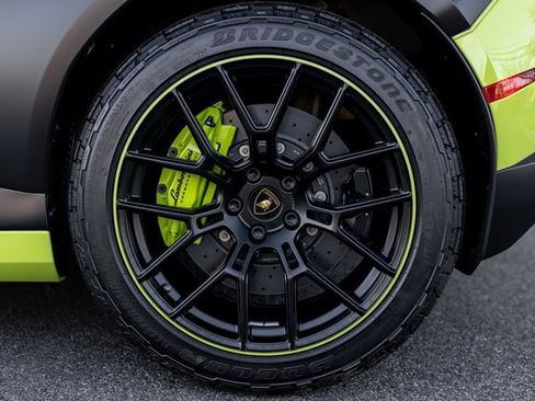 Used 2024 Lamborghini Huracan Sterrato image 24