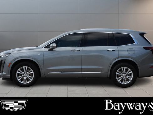 Used 2023 Cadillac XT6 Luxury image 4