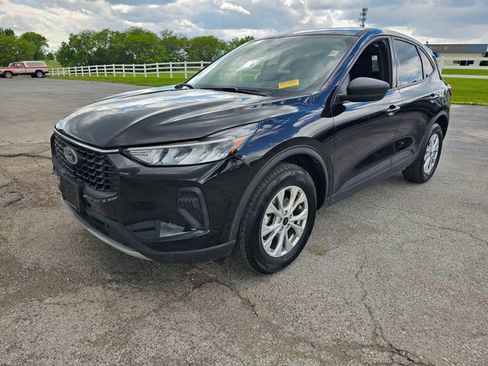 Certified 2025 Ford Escape Active AWD/4WD image 3