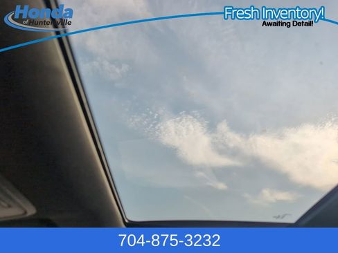 Used 2025 Honda Pilot Black Edition image 30