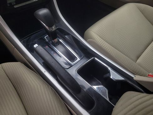 Used 2016 Honda Accord LX image 26