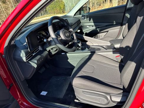 New 2026 Hyundai Elantra SE image 8