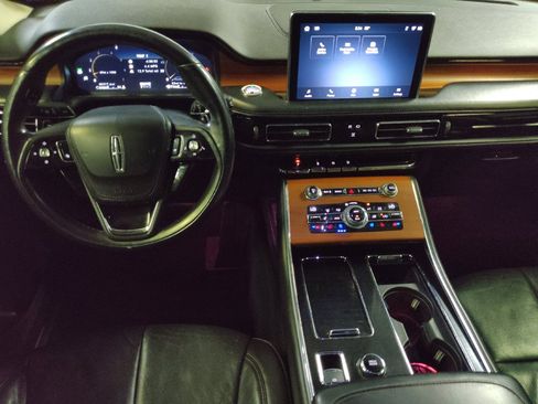 Used 2020 Lincoln Aviator Reserve w/ Equipment Group 201A RWD image 22
