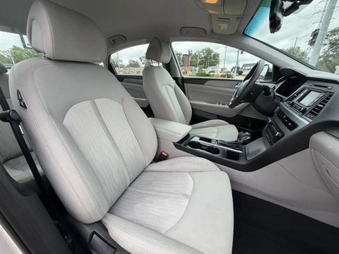 Used 2016 Hyundai Sonata SE FWD image 15