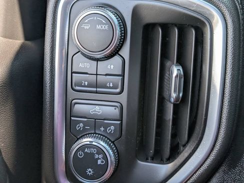 Used 2021 GMC Sierra 1500 SLE w/ X31 Off-Road Package AWD/4WD image 11