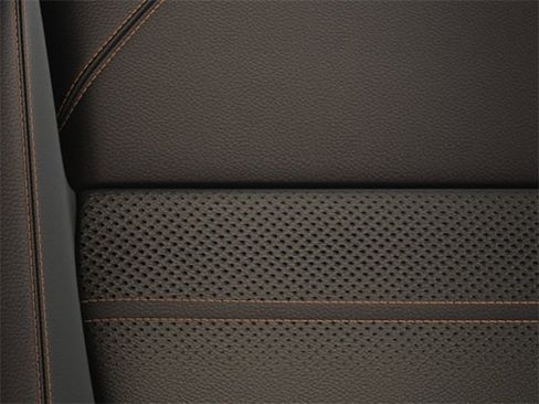 New 2025 Alfa Romeo Giulia w/ Driving Assist Package image 28