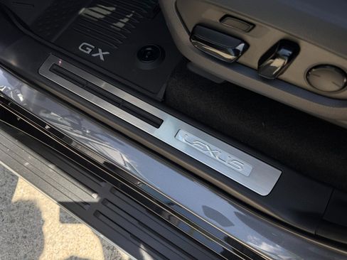 Used 2026 Lexus GX 550 AWD/4WD image 64