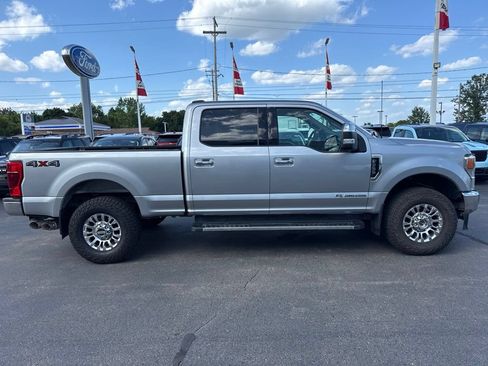 Used 2022 Ford F250 XLT w/ XLT Premium Package AWD/4WD image 2