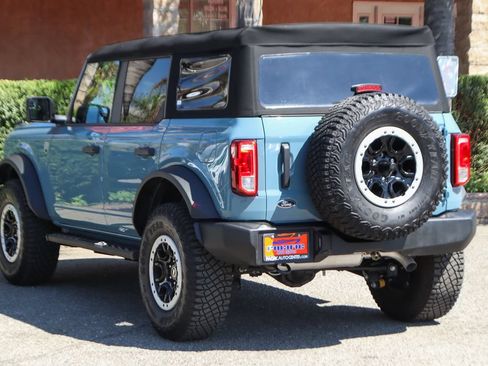 Used 2023 Ford Bronco Big Bend w/ Sasquatch Package AWD/4WD image 6