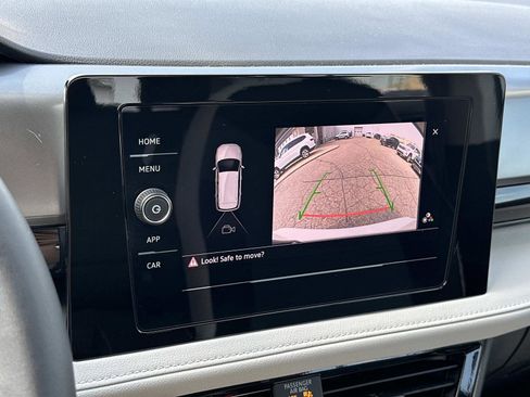Used 2025 Volkswagen Taos S FWD image 28