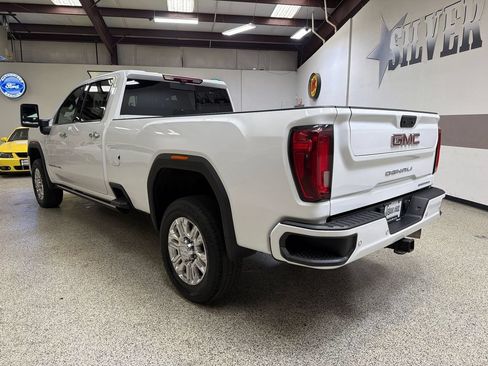 Used 2023 GMC Sierra 3500 Denali w/ Technology Package AWD/4WD image 5