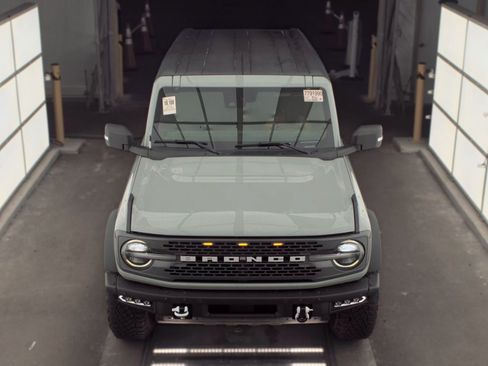 Used 2022 Ford Bronco Badlands AWD/4WD image 2