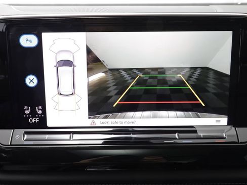 New 2026 Volkswagen Atlas SE image 10