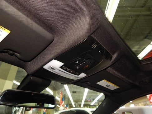 Used 2019 BMW X6 xDrive35i w/ M Sport Package image 26