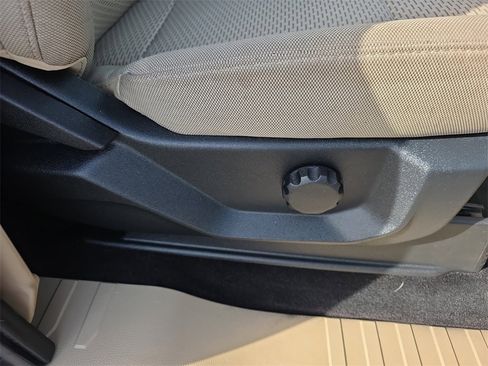 Used 2017 Ford F150 XLT image 35