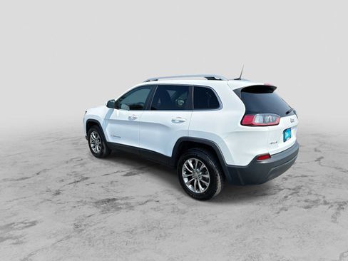 Used 2019 Jeep Cherokee Latitude Plus AWD/4WD image 6