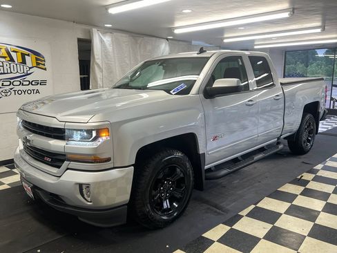 Used 2019 Chevrolet Silverado 1500 LT w/ All Star Edition AWD/4WD image 4