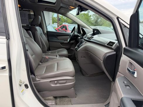 Used 2016 Honda Odyssey Touring image 25