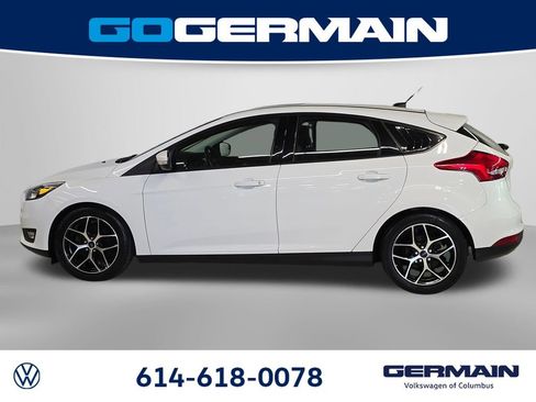 Used 2018 Ford Focus SEL w/ Cold Weather Package FWD image 12