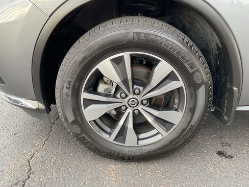 Used 2022 Nissan Murano S image 9