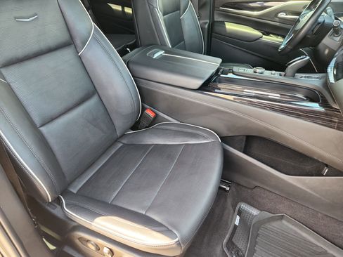 Used 2023 Cadillac Escalade Sport w/ LPO, ONYX Package RWD image 15