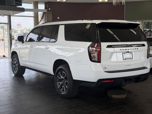 Used 2023 Chevrolet Suburban Z71 AWD/4WD image 11