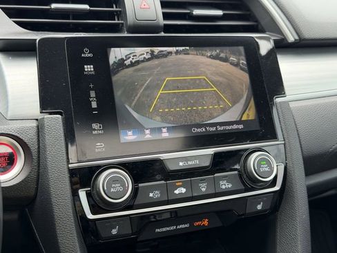 Used 2018 Honda Civic Touring image 22