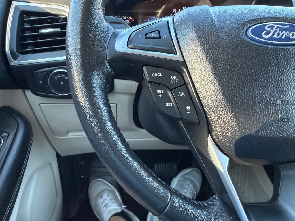 Used 2022 Ford Edge Titanium AWD/4WD image 29