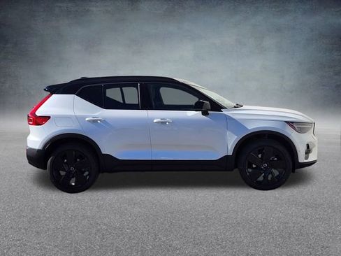 New 2026 Volvo XC40 B5 Ultra w/ Climate Package image 8