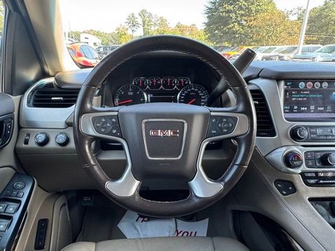 Used 2019 GMC Yukon SLT image 19