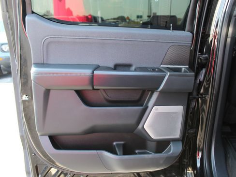 Used 2022 Ford F150 Raptor w/ Raptor 37 Performance Package AWD/4WD image 18