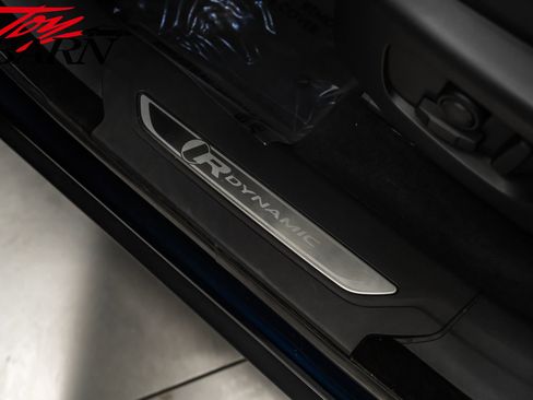 Used 2023 Land Rover Range Rover Velar R-Dynamic S image 25