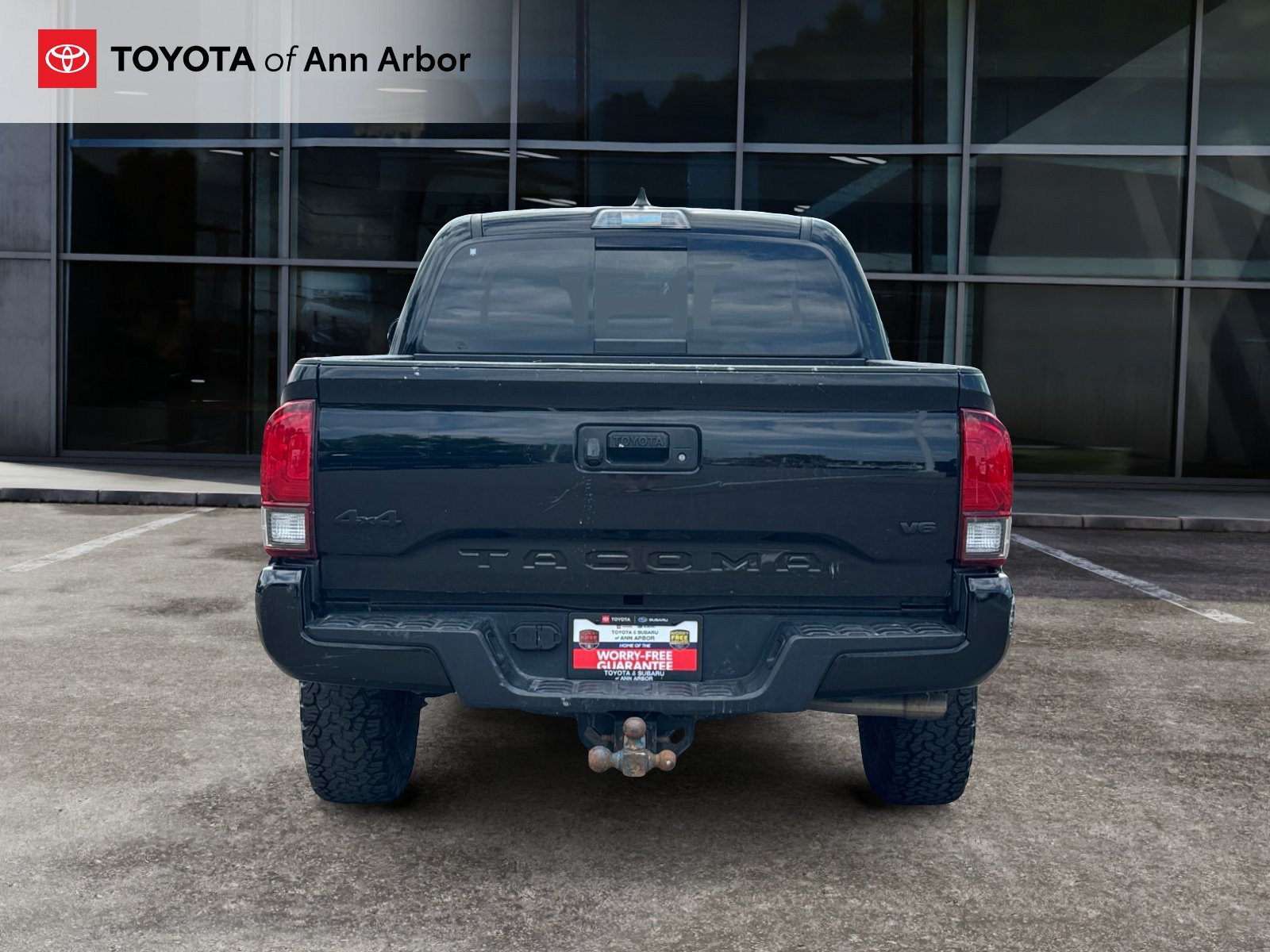 Used 2023 Toyota Tacoma SR5 w/ Technology Package AWD/4WD image 9