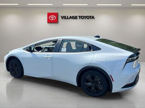 New 2026 Toyota Prius Plug-In Hybrid image 3