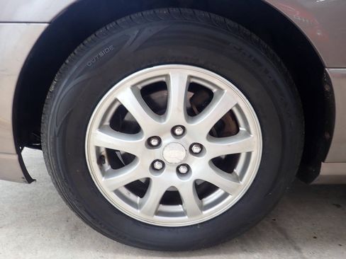 Used 2007 Kia Amanti w/ Leather Pkg FWD image 32