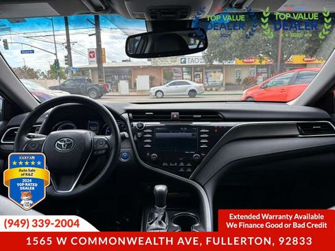 Used 2018 Toyota Camry SE w/ Audio Package FWD image 16