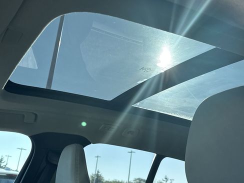 New 2026 Volvo XC40 B5 Ultra w/ Climate Package image 19