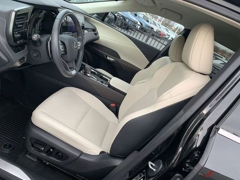 Used 2023 Lexus RX 350h w/ Accessory Package (P3) image 18