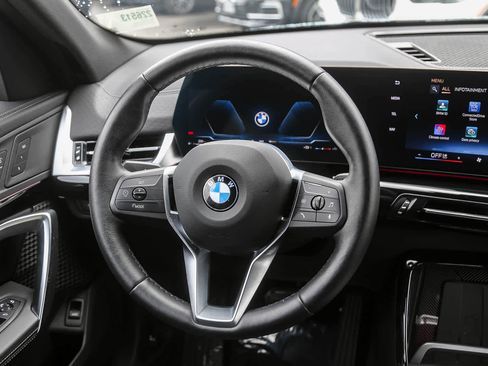 Used 2025 BMW X2 xDrive28i w/ Convenience Package image 11
