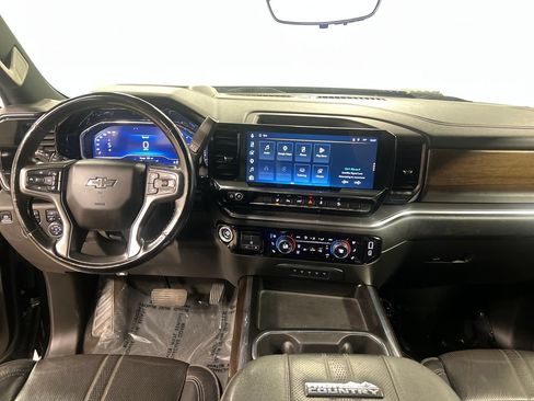 Certified 2024 Chevrolet Silverado 2500 High Country w/ High Country Premium Package AWD/4WD image 28