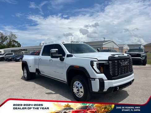 New 2026 GMC Sierra 3500 Denali Ultimate AWD/4WD image 2