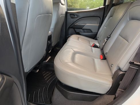Used 2019 Chevrolet Colorado W/T w/ WT Convenience Package AWD/4WD image 22