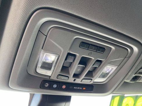 Used 2019 GMC Sierra 1500 SLT w/ SLT Premium Plus Package image 17