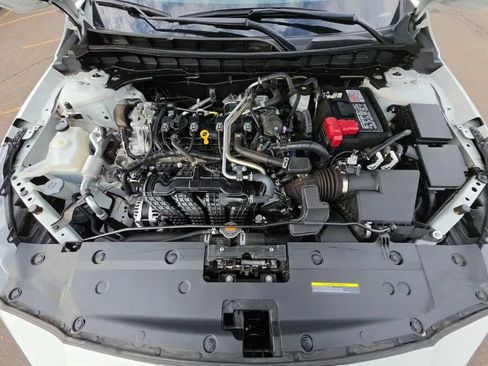 Used 2024 Nissan Altima 2.5 S FWD image 15