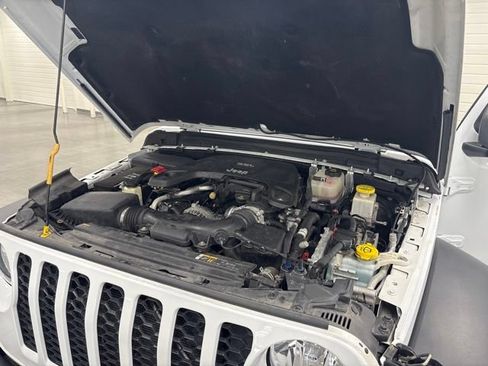 Used 2021 Jeep Gladiator Sport w/ Trailer Tow Package AWD/4WD image 24